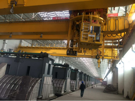 什么是鋁電解多功能機(jī)組？